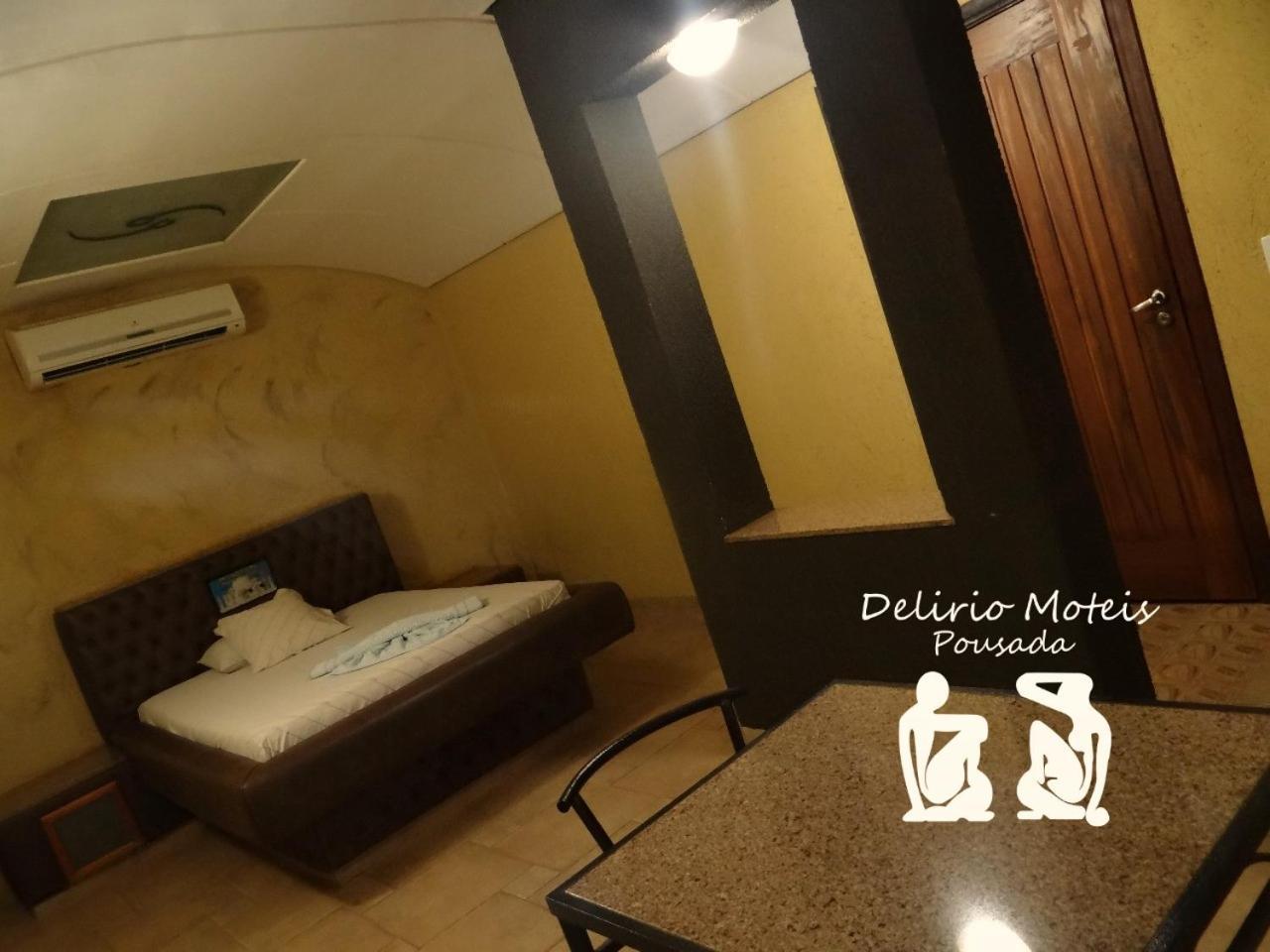 Delirio Moteis Pousada Dourados Exterior foto